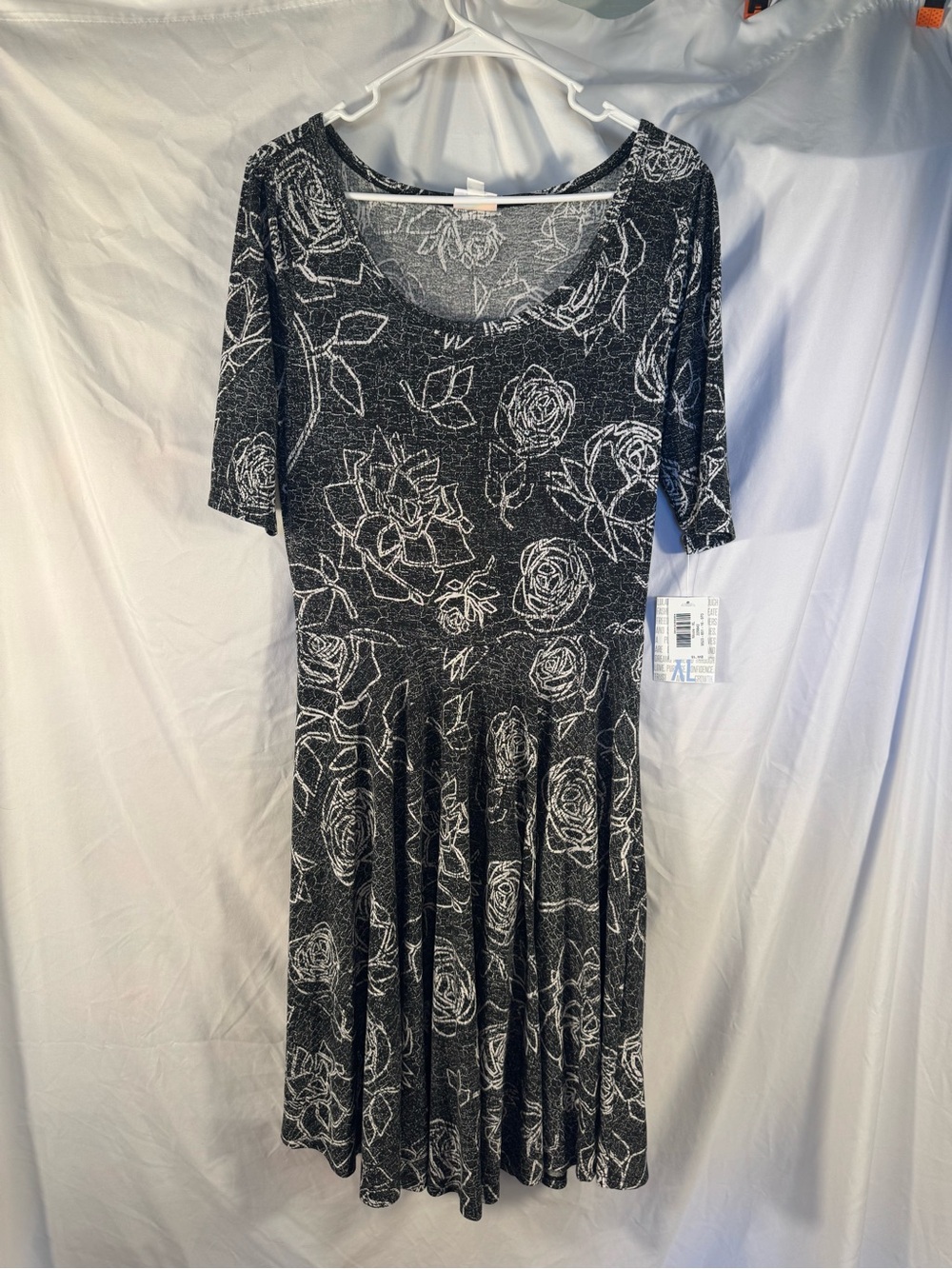 NWT LuLaRoe Nicole Dress XL Black White Rose Floral Fit Flare Skater